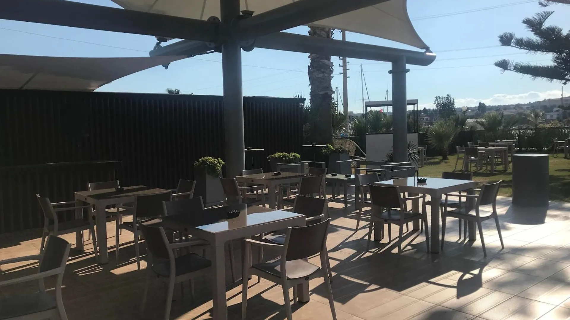 Sisus Marina Hotel Çeşme