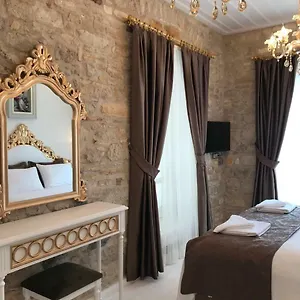 Laledan Konağı Butik Çeşme